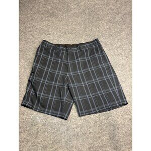 Grand Slam Golf Shorts Men's Size 40 Black Gray Plaid Polyester